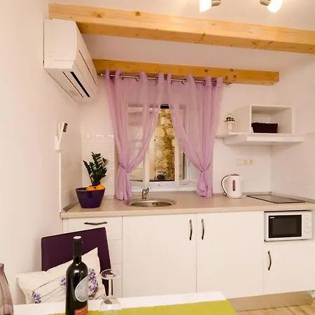 Lavender Garden Apartmán